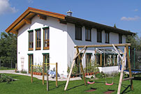 Heller schlüsselfertiges Haus